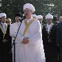 Искренние пожелания добра и мира адресовал присутствующим духовный лидер российских мусульман муфтий шейх Равиль Гайнутдин.