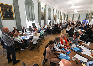 В Санкт-Петербурге обсудили вопросы помощи подросткам в кризисных состояниях