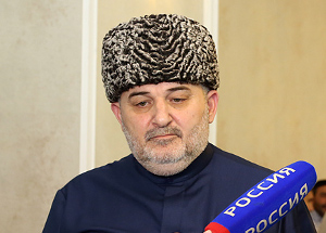 17 июля на Съезде мусульман Ингушетии Иса Хамхоев был единогласно избран муфтием республики на третий срок. Фото: ingushetia.ru