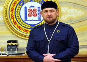 Глава ЧР Рамзан Кадыров встретил паломников, вернувшихся на родину из хаджа. Фото http://chechnya.gov.ru Глава ЧР Рамзан Кадыров встретил паломников, вернувшихся на родину из хаджа. Фото http://chechnya.gov.ru