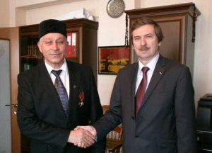 награды «За увековечение памяти Отечественной войны 1812 года» удостоен имам-хатыб мечети награды «За увековечение памяти Отечественной войны 1812 года» удостоен имам-хатыб мечети