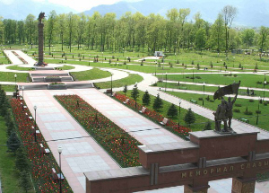 Мусульмане организовали субботники, чтобы облагородить места отдыха Владикавказцев. Фото: vladikavkaz-osetia.ru Мусульмане организовали субботники, чтобы облагородить места отдыха Владикавказцев. Фото: vladikavkaz-osetia.ru