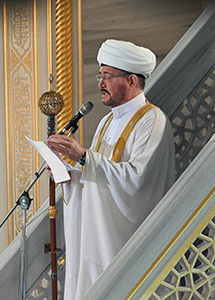 Поздравление муфтия шейха Равиля Гайнутдина по случаю наступления Ид аль-Фитр (Ураза-байрам)