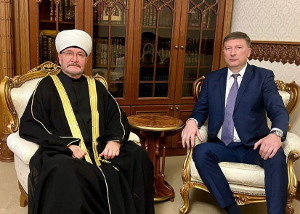 Поздравление члену Общественной палаты Республики Крым Зауру Смирнову