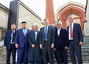 Губернатор Глеб Никитин посетил мечеть 